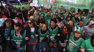 Los trabajadores estatales paran hoy en todo el pa�s