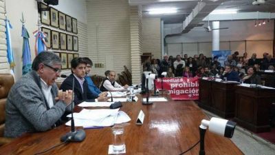 Entre cr�ticas y respuestas, el Consejo Consultivo podr�a reunirse en unos d�as