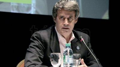 Prat Gay recibe el jueves a la CGT con algunas promesas para evitar que le ponga fecha a un paro