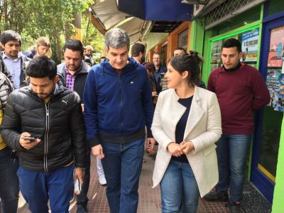 Marcos Pe�a y Barbieri de timbreo en Hurlingham