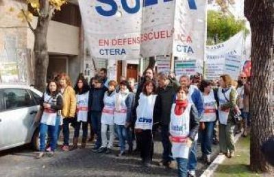 Docentes aseguran que el paro nacional de este martes �va a ser masivo�
