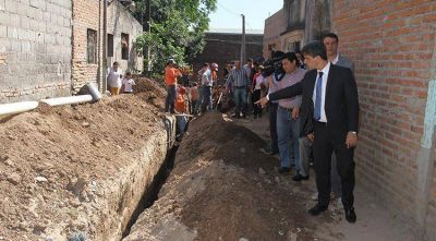 Realizan obras de cloacas en el barrio El Sif�n
