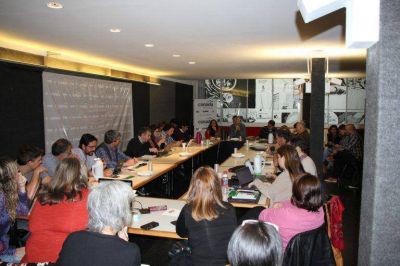 La CONADU en un plan de acci�n se moviliza por la reapertura de paritarias