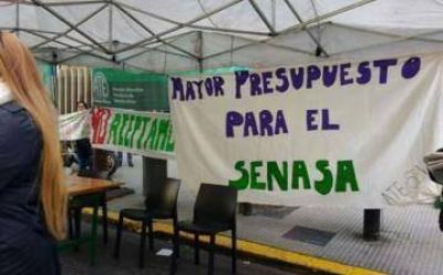 Trabajadores del SENASA paran por 10 d�as contra �vaciamiento� del organismo