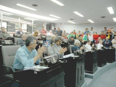 Sesion� el HCD con tribunas calientes