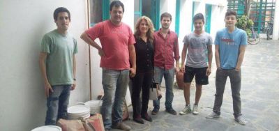 Lord�n entreg� materiales al CEUS