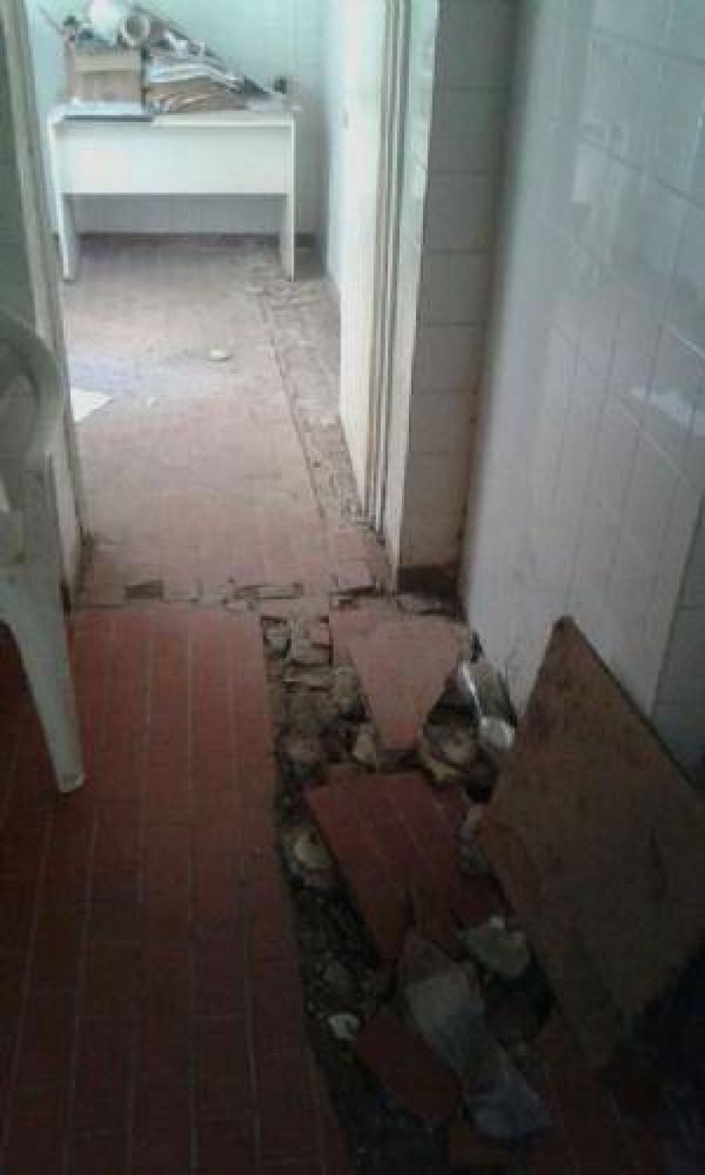 El hospital de Lavalle, con serio deterioro edilicio