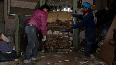 El Municipio tambi�n apunta a las empresas mugrientas que arrojen basura en la calle