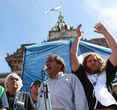 El paro se sinti� con fuerza en toda la provincia: �La unidad es la �nica manera de detener el ajuste�
