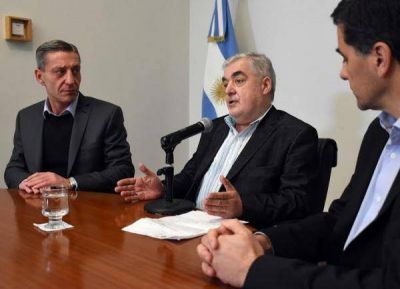 Rumores de renuncia: Cuando el r�o suena es porque piedras trae