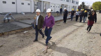 La Mutual de los Petroleros Jer�rquicos inaugur� su planta de hormig�n en Km