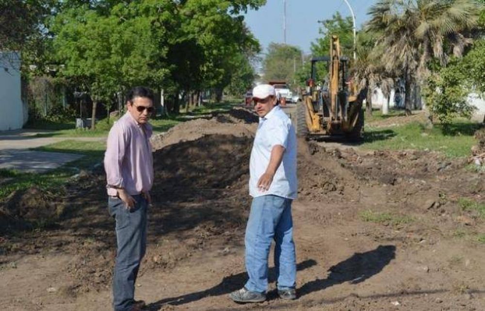 Arranca la obra de pavimento de la calle Sabatini, en Barranqueras