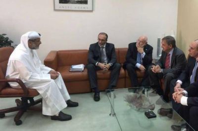Schiaretti gestiona en Kuwait financiamiento para acueductos con tasas bajas