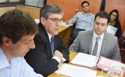 Blanqueo: Franco dijo que hay una fuerte presi�n a las provincias