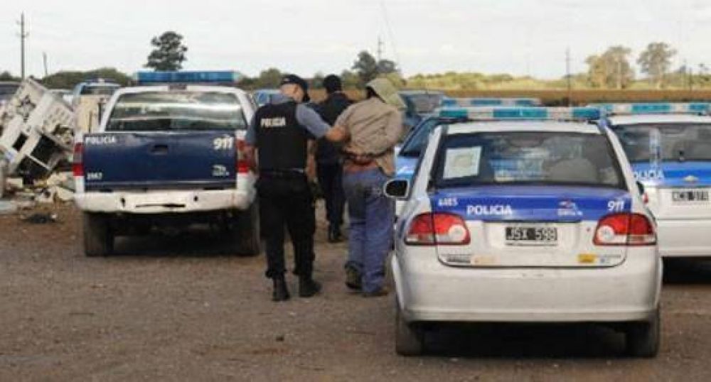 Destituyen a polic�as por casos de corrupci�n y narcotr�fico