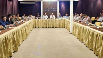 Adri�n Bahl y senadores escucharon diagn�stico sobre el agro