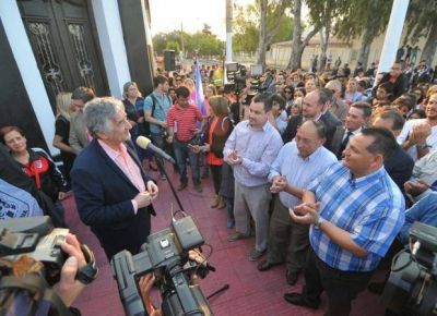 Inauguraron �Coraz�n Victoria�, la primera escuela generativa de la provincia