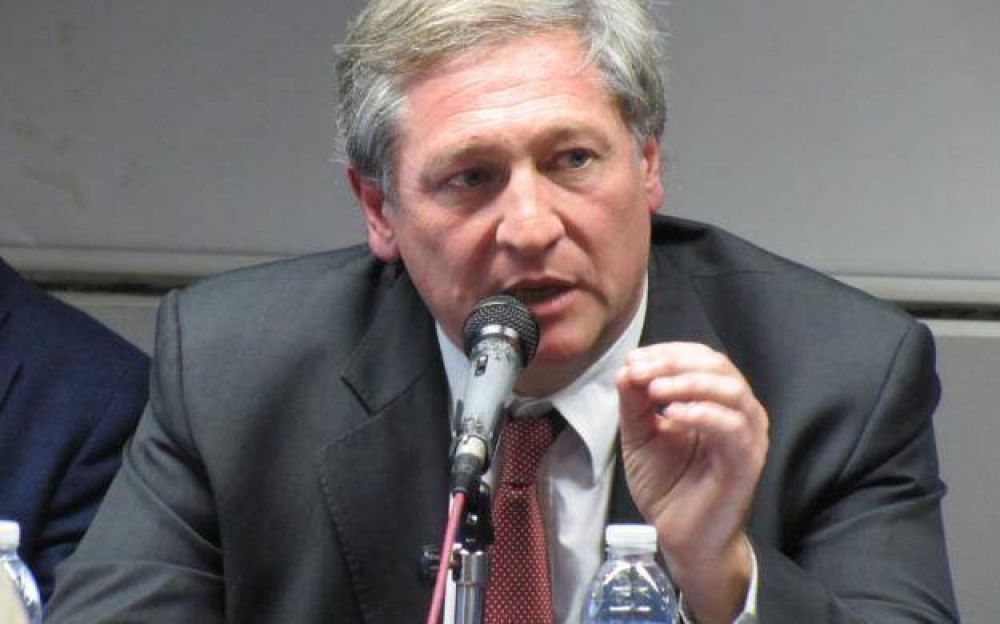 De Le�n: �En un mes tendremos el SAME funcionando en Tres de Febrero�