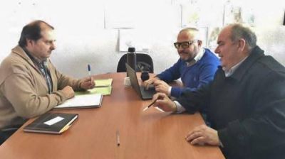 Autoridades mantuvieron reuni�n por proyectos de redes de agua y cloacas