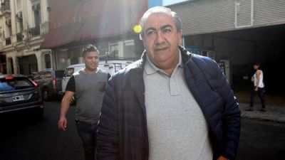 En un intento por frenar el paro, Prat-Gay se re�ne con la CGT