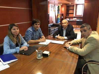 El SPAR le confirm� a Hugo Fern�ndez la ampliaci�n de pozos y de la red de agua en Claromec�