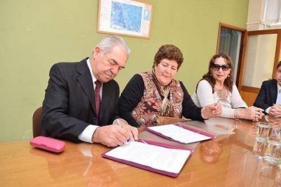 Convenio de coordinaci�n t�cnica entre el E.R.S.A.C y la Coop. De Agua Potable
