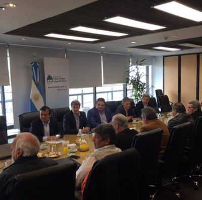 La CGT, antes de reunirse con el Gobierno: 