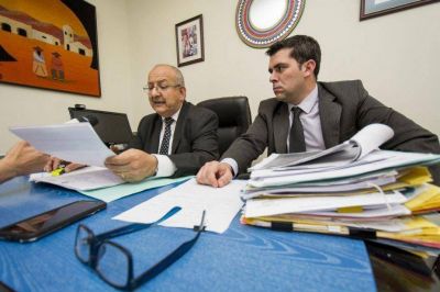 Hay siete detenidos m�s por la violenta toma de la sede de la UTA