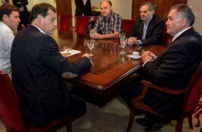 Osvaldo Jaldo asegura que a la pobreza se la combate con trabajo genuino