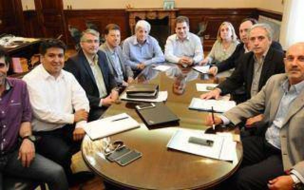 Ritondo recibi a intendentes del Frente Renovador en La Plata