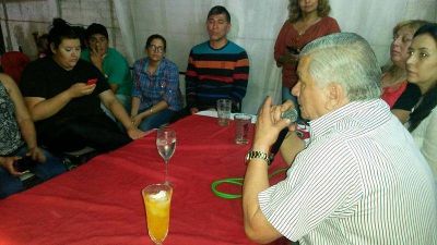 Infante se reuni� con vecinos del Santa Luc�a para analizar nuevas mejoras para el sector
