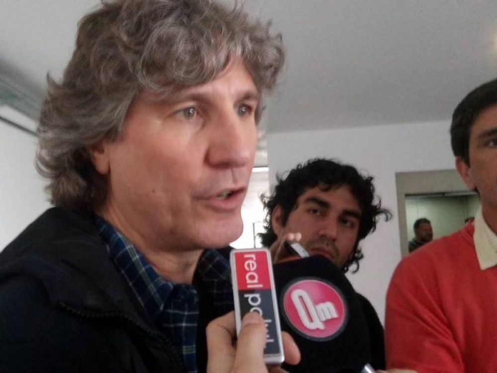 La Plata: Boudou visit la facultad de Periodismo y la decana Saintout esquiv la foto poltica