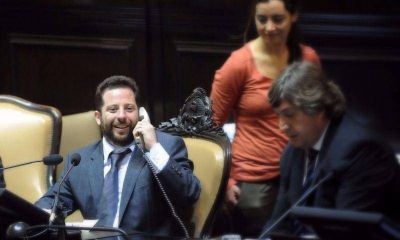 Ottavis quiere prohibir que los ministros llamen a programas de TV con celulares oficiales