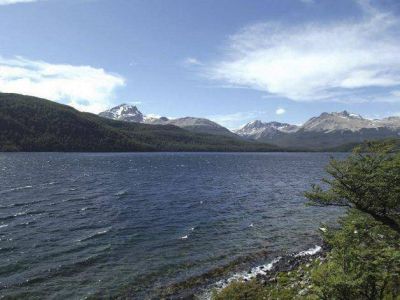 El traslado de la toma del acueducto en lago Musters cuesta $30 millones