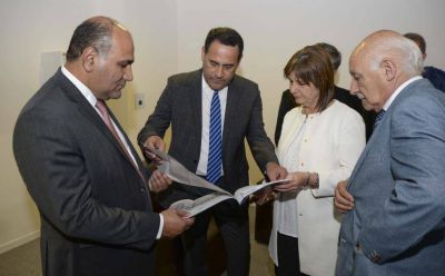 Presentan el proyecto de la base de Gendarmer�a