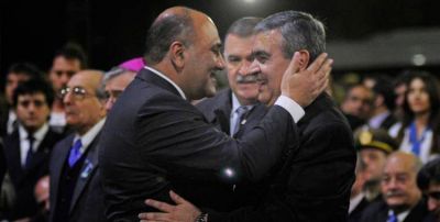 Alfaro le exige a Manzur $ 85 millones de fondos nacionales
