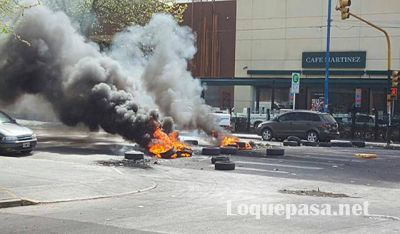 Se levant� el acampe de cooperativas frente a la comuna
