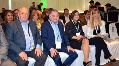La FAM, entre la opci�n Pro y la opci�n peronista: el 6, la definici�n