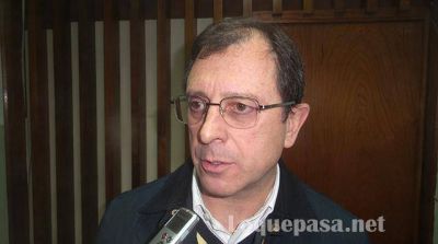 Schroeder viaja a La Plata para saber c�mo se pagar�n los sueldos a los municipales