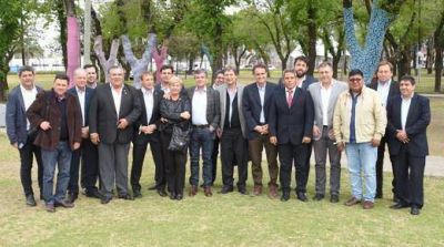 Encuentro de intendentes peronistas en San Mart�n