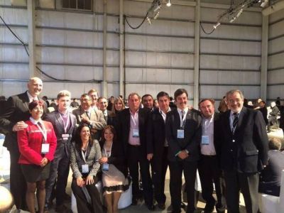 Reclamaron la devoluci�n de la deuda y el respeto por el federalismo