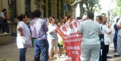 M�dicos y Gobierno local se re�nen antes del paro provincial