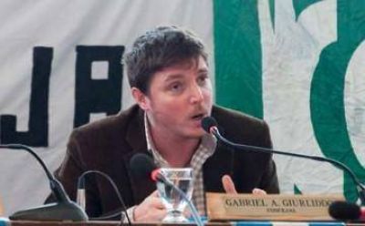 Giurliddo: �Veo con mucha preocupaci�n la fractura del bloque�