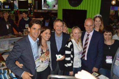 El gobernador Schiaretti visit� el stand de Villa Carlos Paz en el �ltimo d�a de la FIT