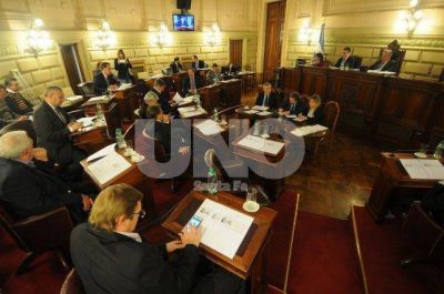 Para Cambiemos el gasto crece en el presupuesto por falta de eficiencia