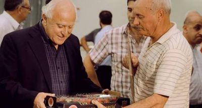 Lifschitz recorri� la planta de elaboradores de fruta en Coronda