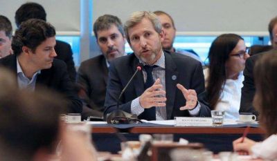 Le asignan a Santa Fe s�lo 400 millones para pol�ticas sociales