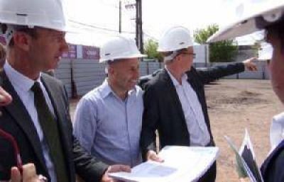 Derqui tendr� nuevo banco en un a�o