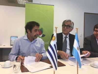 San Luis firm� un convenio con el gobierno de Uruguay