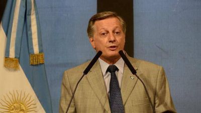 Las el�ctricas piden aumentar las tarifas un 25% para 2017
